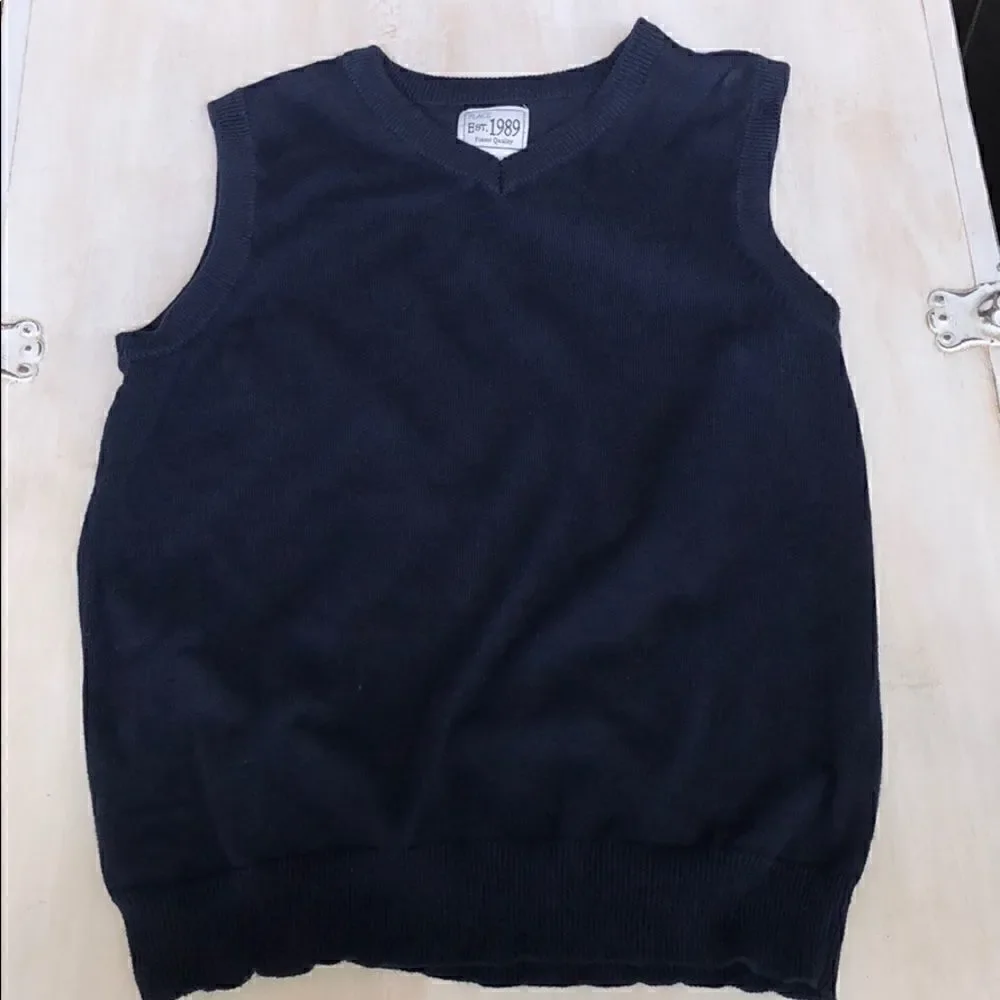 Children’s place navy sweater vest size 10/12
